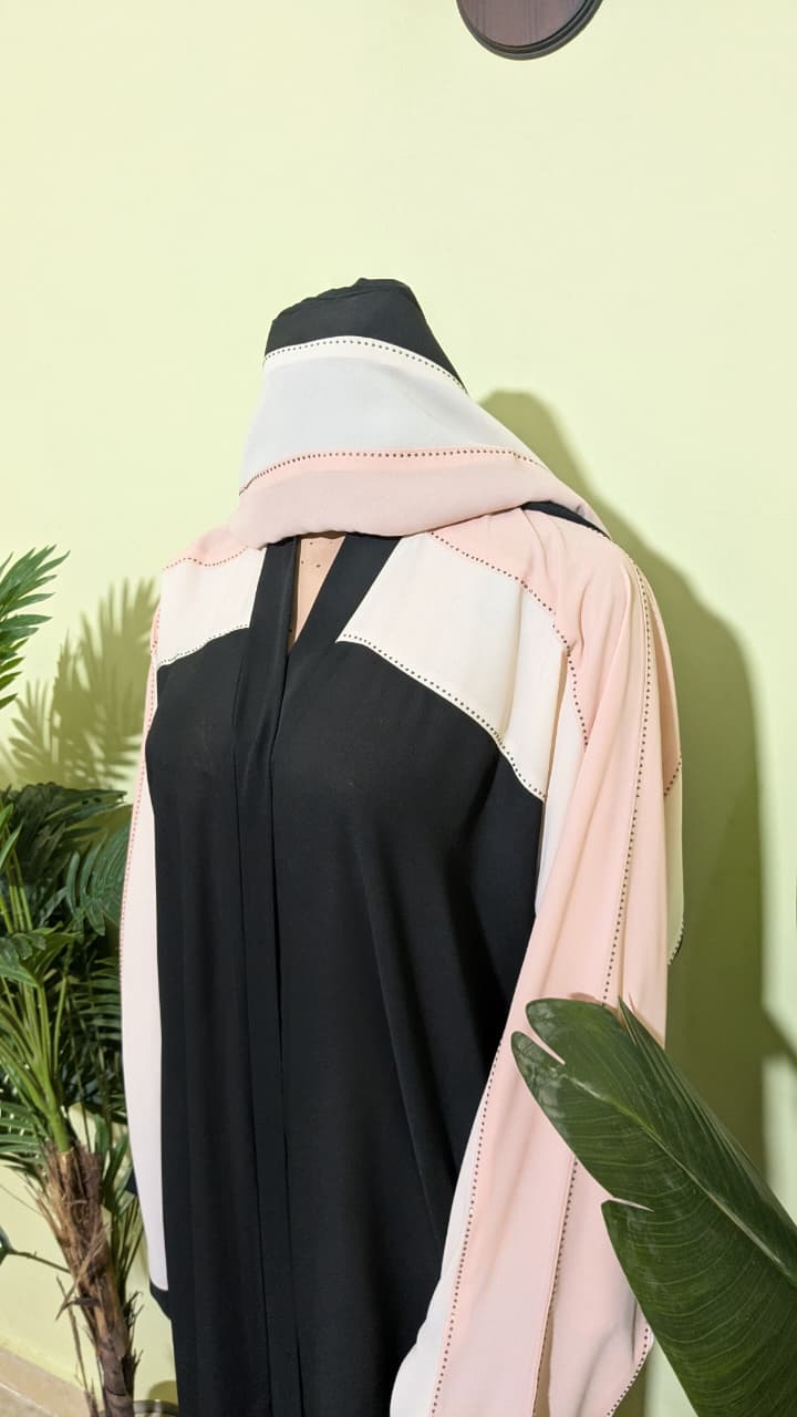 The Trinity Abaya