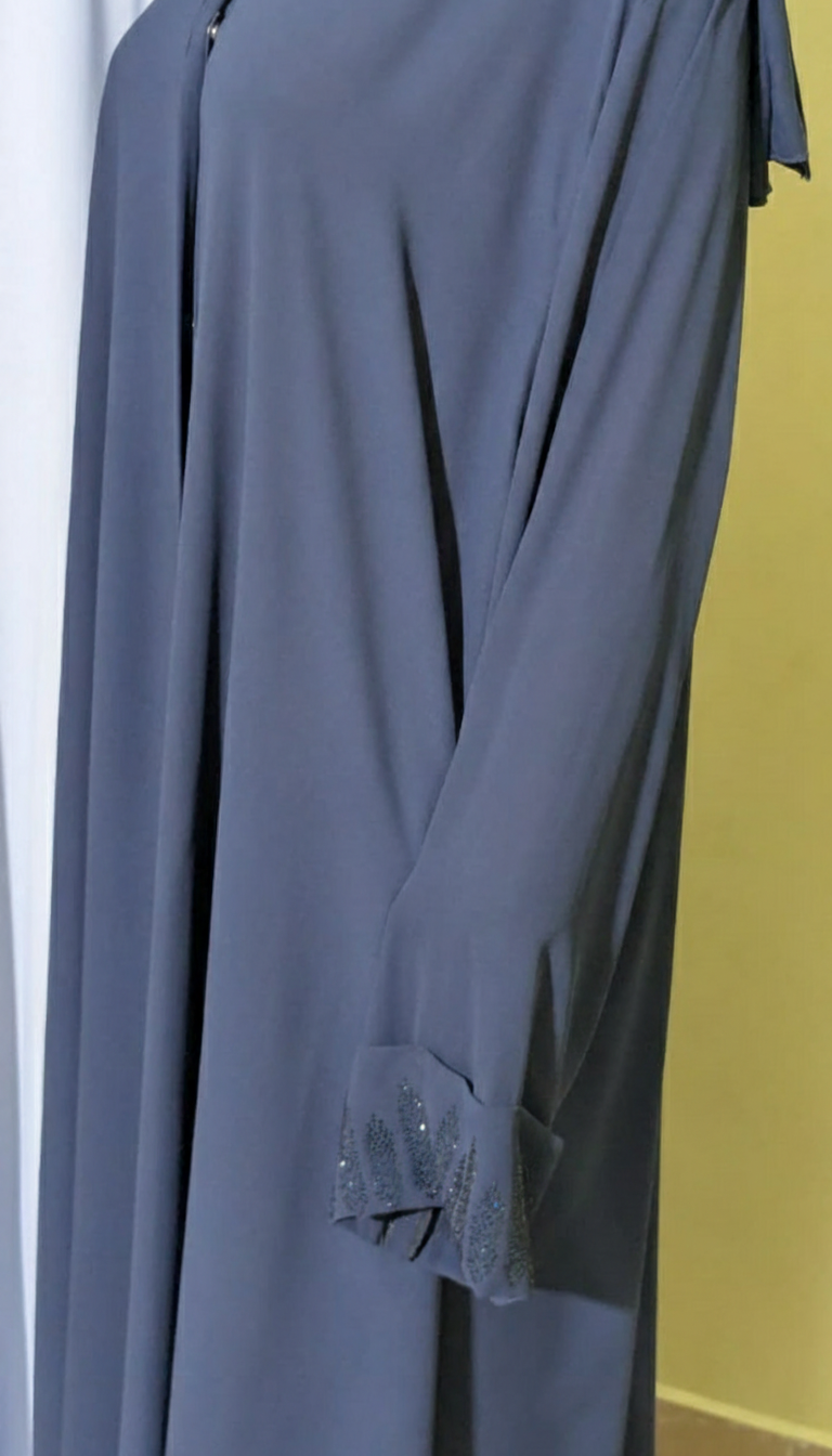 Aura-e-Bahar abaya
